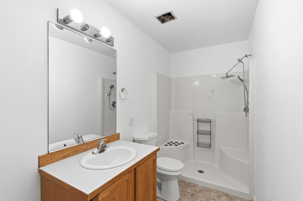 1613 E COEUR D ALENE AVE A & B, Post Falls, ID
