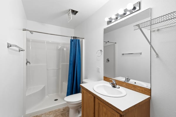 1613 E COEUR D ALENE AVE A & B, Post Falls, ID