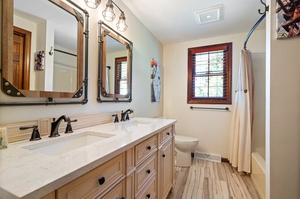 10207 Country Manor Lane, Wexford, PA