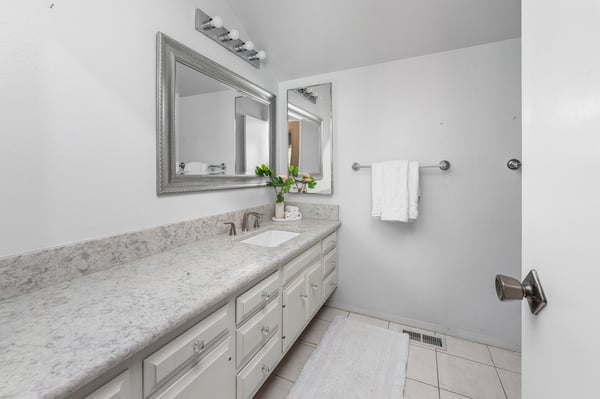17030 St Andrews Dr, Poway, CA