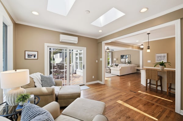 102 Southglen Drive, Cary, NC