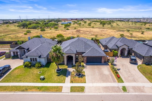 2429 Badlands Dr, Corpus Christi, TX