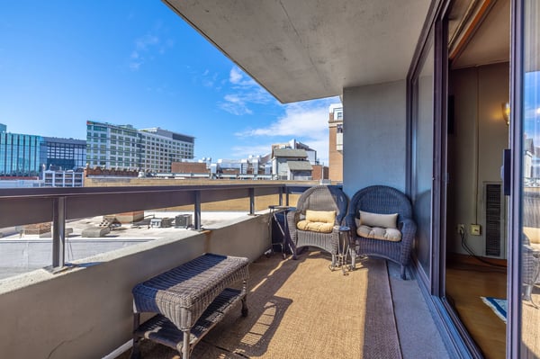 566 Commonwealth Ave, 708, Boston, MA