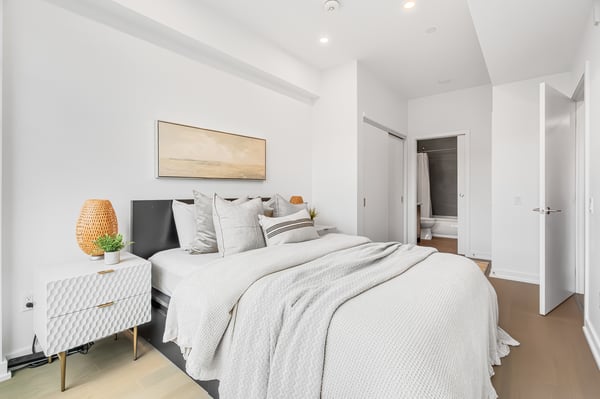 320 Miwate Private, 204, Ottawa, ON