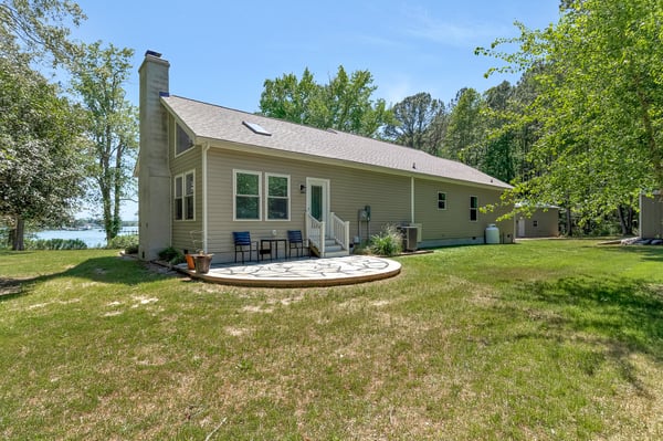 613 Doctors Point Road, Lottsburg, VA