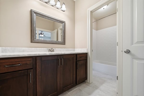 45 Greenbrier Lakes Cv, Piperton, TN
