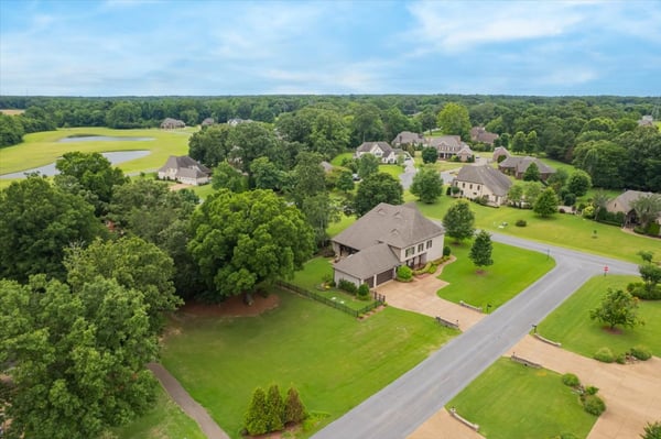 45 Greenbrier Lakes Cv, Piperton, TN
