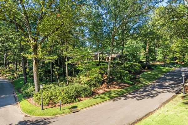 441 N River Oaks Rd, Memphis, TN