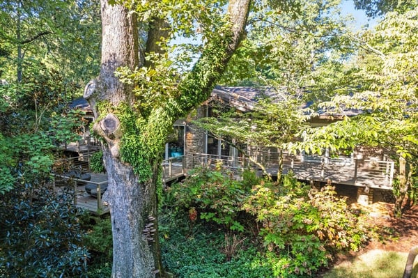 441 N River Oaks Rd, Memphis, TN