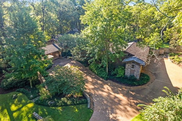 441 N River Oaks Rd, Memphis, TN