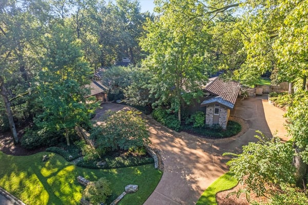 441 N River Oaks Rd, Memphis, TN