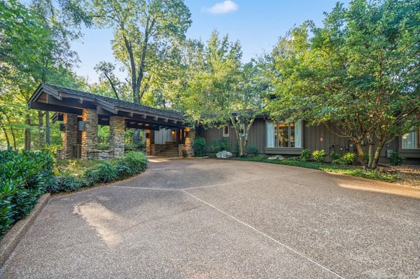 441 N River Oaks Rd, Memphis, TN