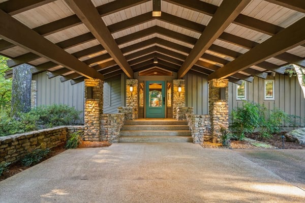 441 N River Oaks Rd, Memphis, TN