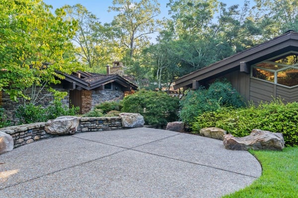 441 N River Oaks Rd, Memphis, TN
