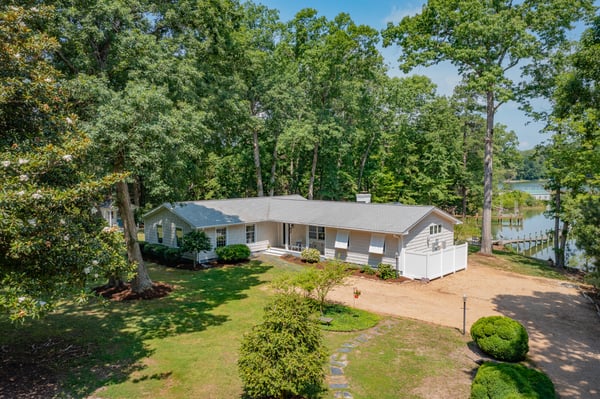96 Larkspur Lane, Weems, VA