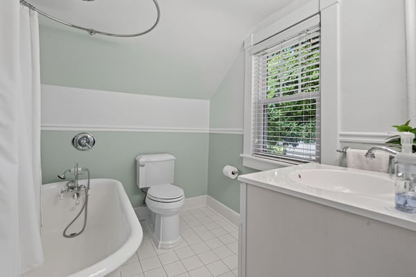 1130 Larchmont Crescent, Norfolk, VA