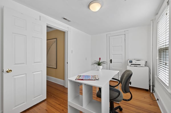 1130 Larchmont Crescent, Norfolk, VA