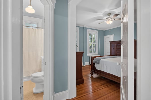 1130 Larchmont Crescent, Norfolk, VA