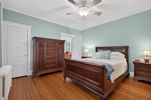 1130 Larchmont Crescent, Norfolk, VA
