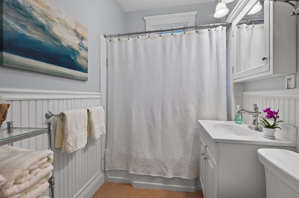 1130 Larchmont Crescent, Norfolk, VA