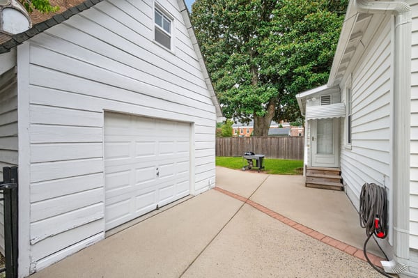1130 Larchmont Crescent, Norfolk, VA