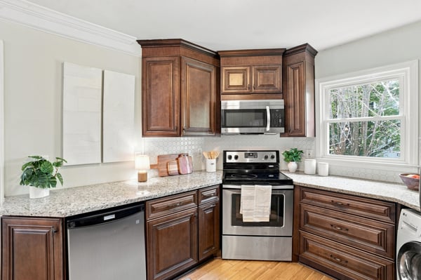 252 Shiloh Hills Dr NW, Kennesaw, GA