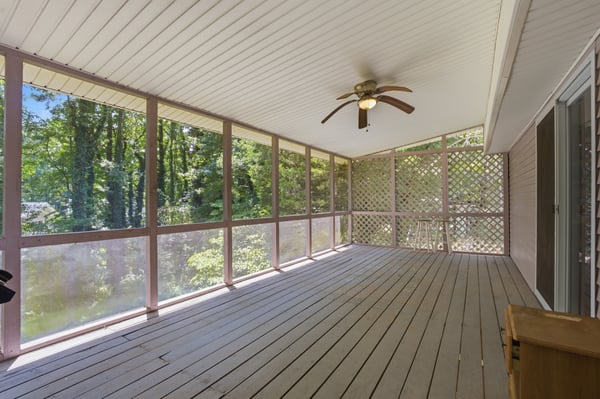 252 Shiloh Hills Dr NW, Kennesaw, GA
