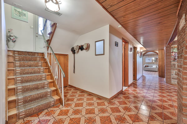 16 Jocada Road, Toronto, ON