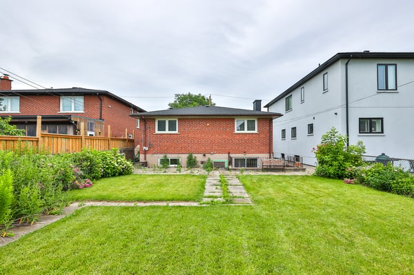 16 Jocada Road, Toronto, ON