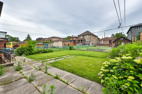 16 Jocada Road, Toronto, ON