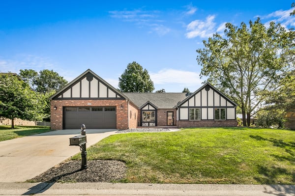 204 Wild Cherry Lane, Swansea, IL