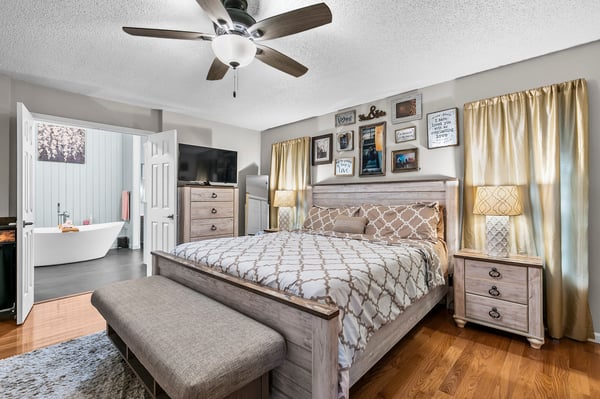 204 Wild Cherry Lane, Swansea, IL