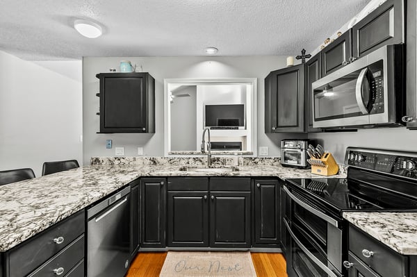 204 Wild Cherry Lane, Swansea, IL