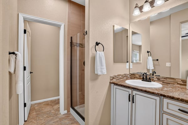 9487 Loggia St, D, Highlands Ranch, CO