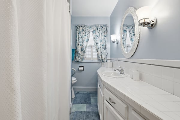 3194 NE Regents Dr., Portland, OR