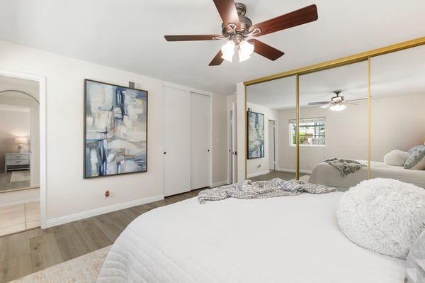 2505 E OshKosh Avenue, Anaheim, CA