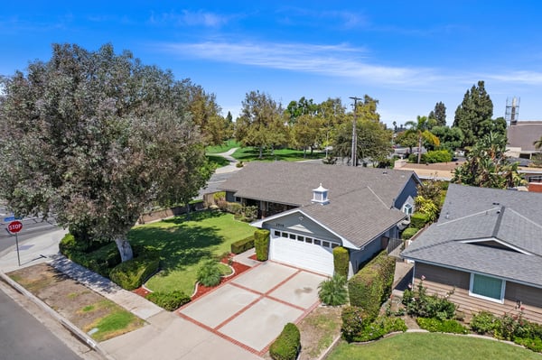 2505 E OshKosh Avenue, Anaheim, CA