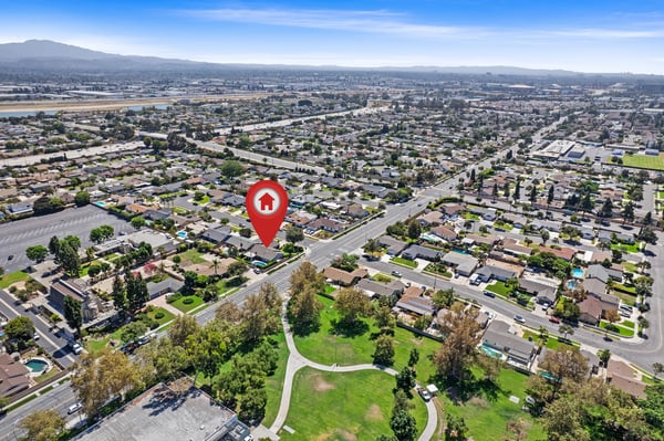 2505 E OshKosh Avenue, Anaheim, CA