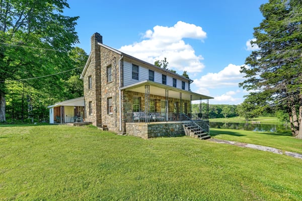 164 E Sterling Road, Newfoundland, PA