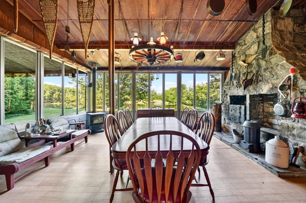 164 E Sterling Road, Newfoundland, PA
