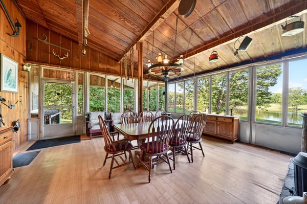 164 E Sterling Road, Newfoundland, PA