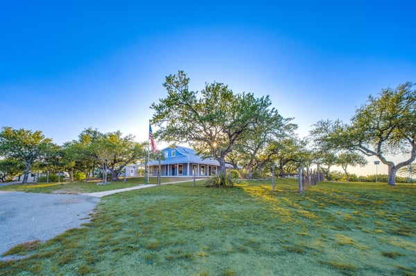 1411 Shelton Ranch Rd, Dripping Springs, TX