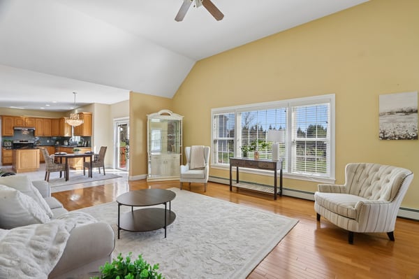 1 Squire Armour Rd, Windham, NH