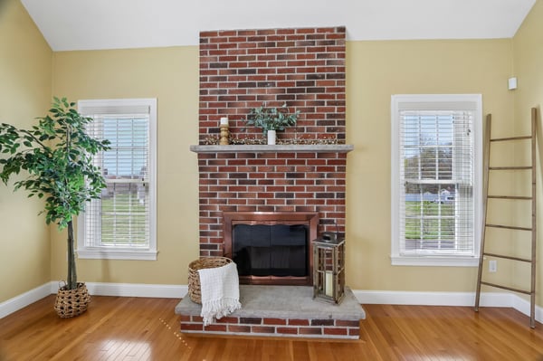 1 Squire Armour Rd, Windham, NH