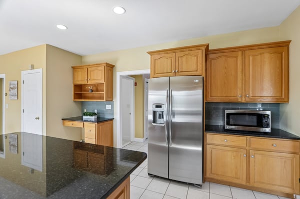 1 Squire Armour Rd, Windham, NH