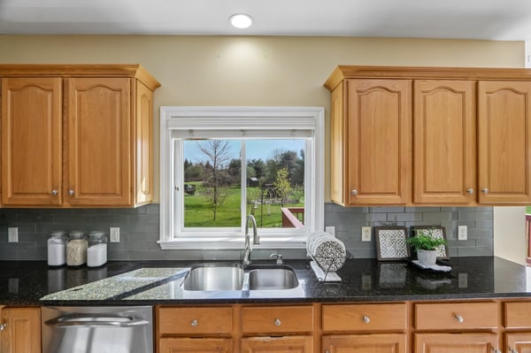 1 Squire Armour Rd, Windham, NH