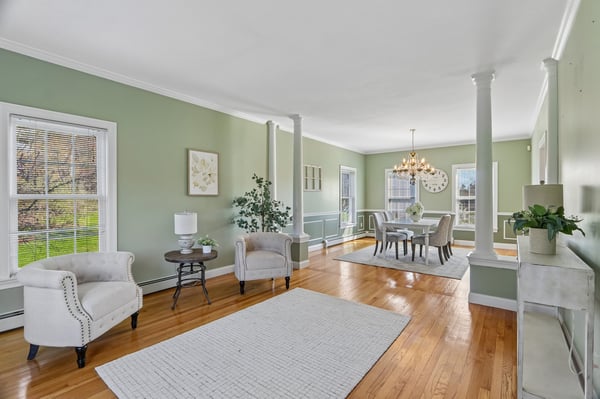 1 Squire Armour Rd, Windham, NH