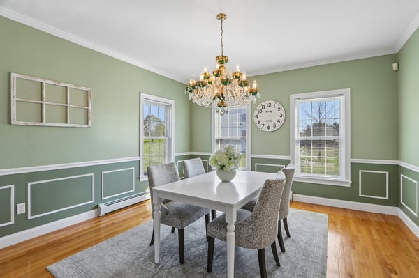 1 Squire Armour Rd, Windham, NH
