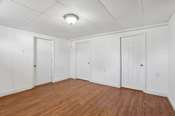 1 Squire Armour Rd, Windham, NH