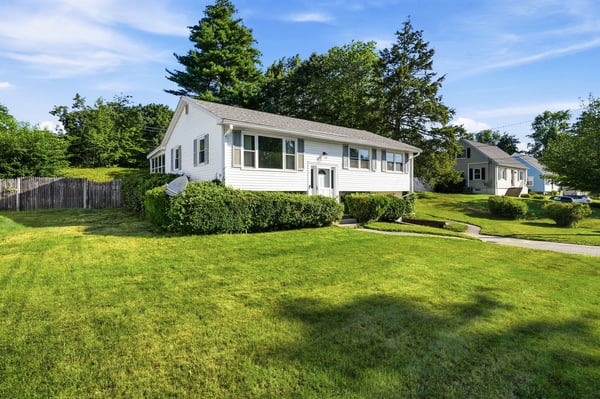 21 Carmine Rd, Nashua, NH